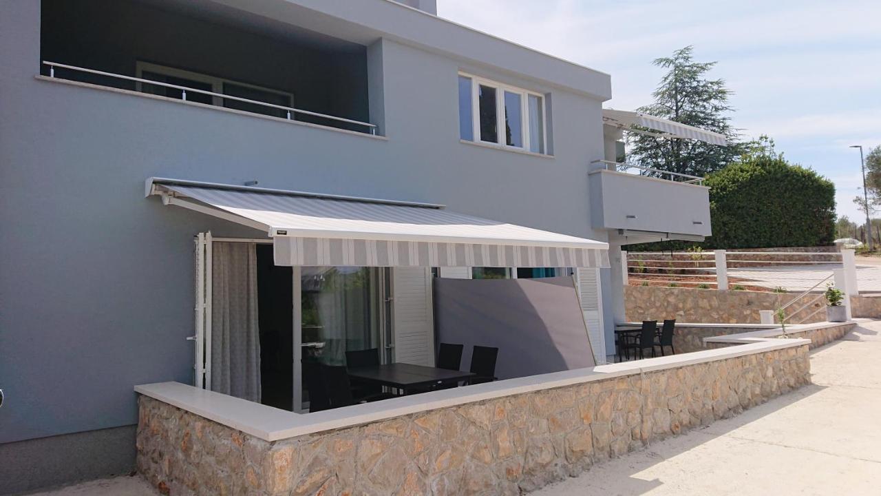 Roza Daire Cres Dış mekan fotoğraf