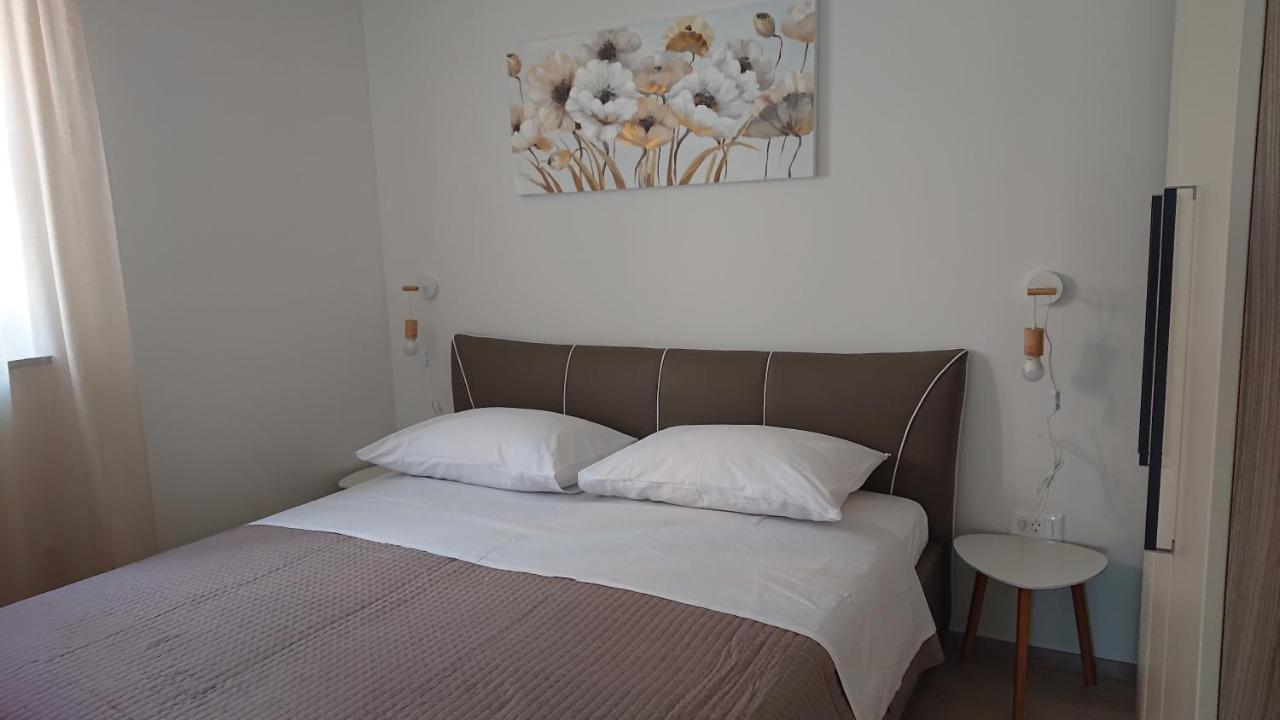 Roza Daire Cres Dış mekan fotoğraf
