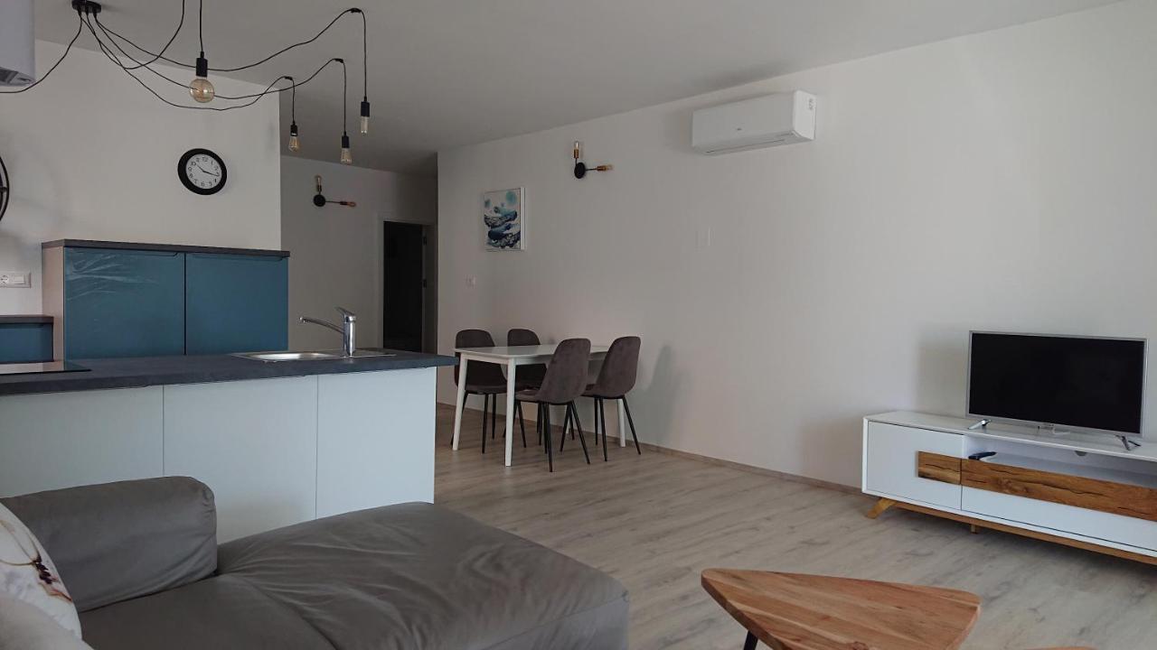 Roza Daire Cres Dış mekan fotoğraf